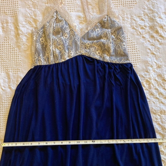 Anthropologie Lace-Embellished Chemise V-neck Navy Blue Rayon Slip by Bordeaux - Picture 8 of 9